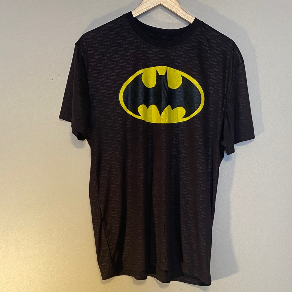 Batman Logo Brown and Yellow Short Sleeve Tee